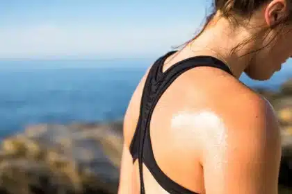 sweat on a girl's back and what makes you sweat